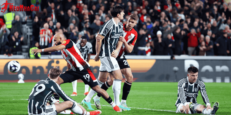 Trận Brentford vs MU không chỉ mang ý nghĩa điểm số mà còn ảnh hưởng đến tâm lý và mục tiêu mùa giải của cả hai đội.